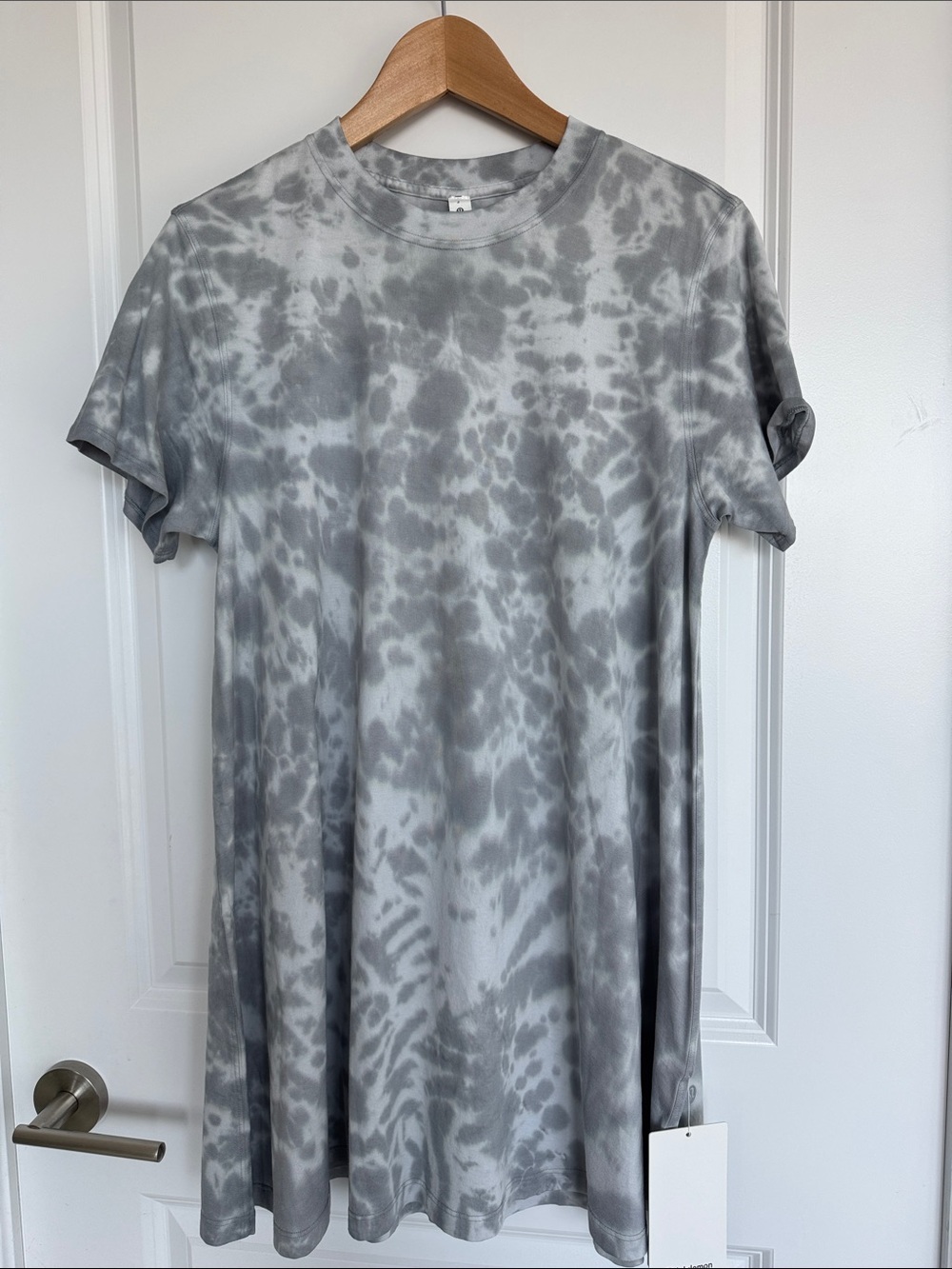 Lululemon Gray Tie-Dye Short Sleeve Dress